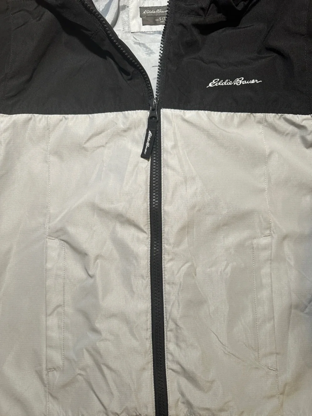 Eddie Bauer lightweight hooded